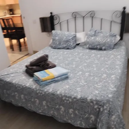 Sol B Free Parking Apartment